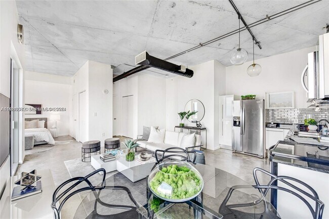 Photo - 10 SW South River Dr Unit 1505