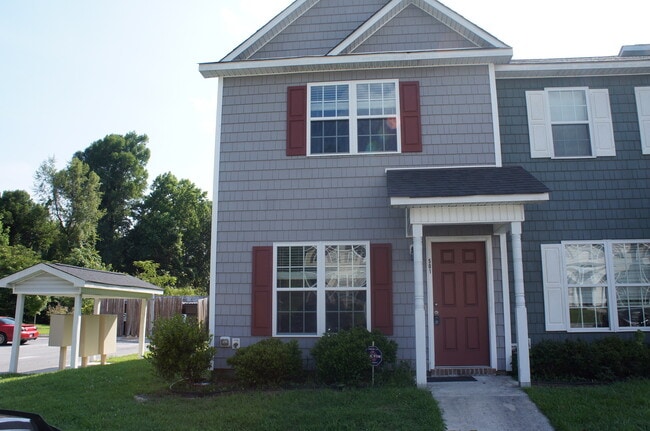 Building Photo - 27 E Doris Ave