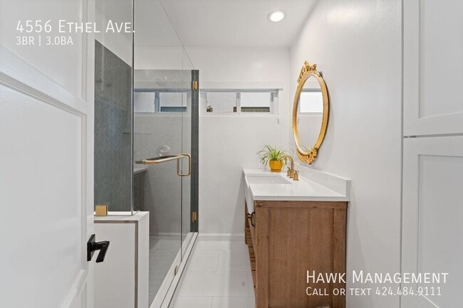 Photo - 4556 Ethel Ave