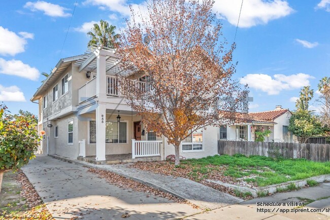 Photo - 855 N 17th St