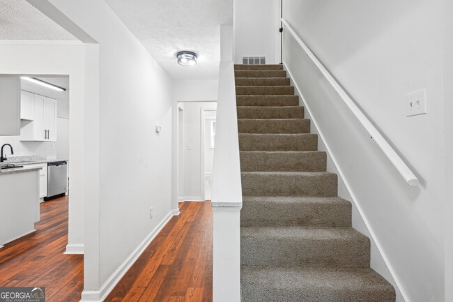 Photo - 3688 Burnley Ct