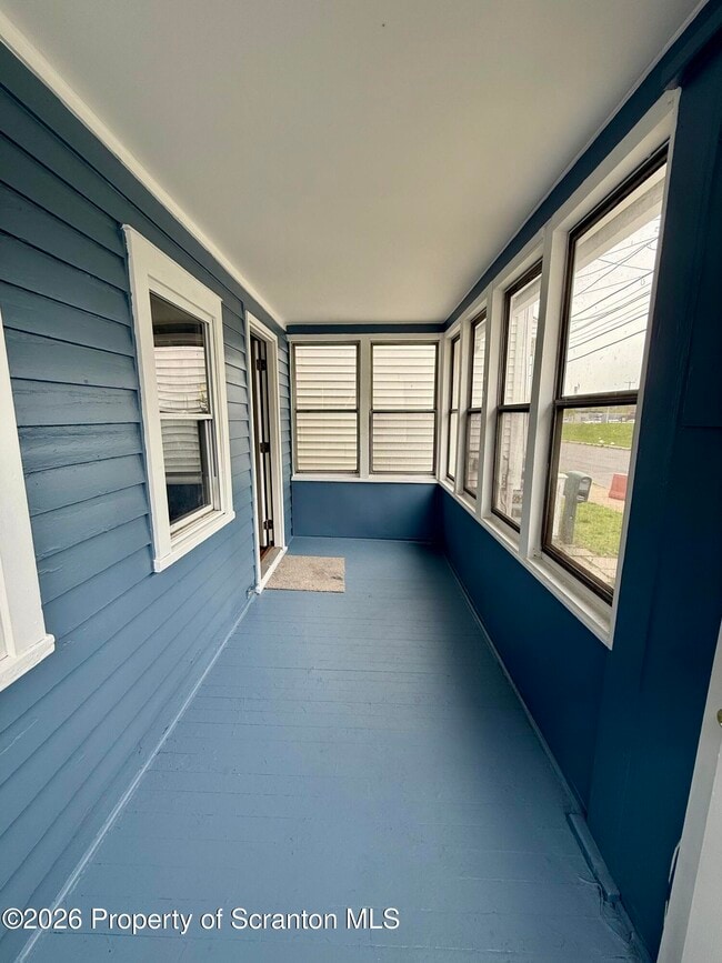 Photo - 61 Bowman St