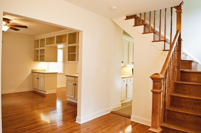 Photo - 6119 Bellona Ave