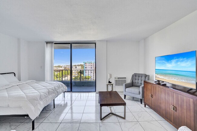 Photo - 777 NW 155th Ln Unidad SI ID1504005P