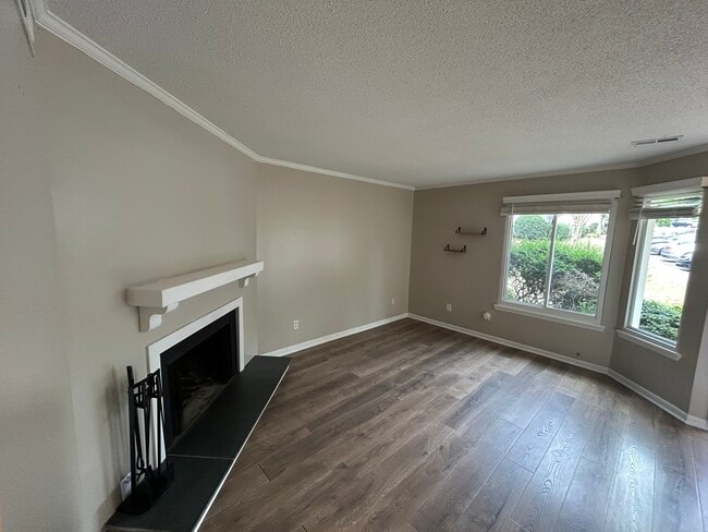 Photo - 5803 Shady Grove Cir