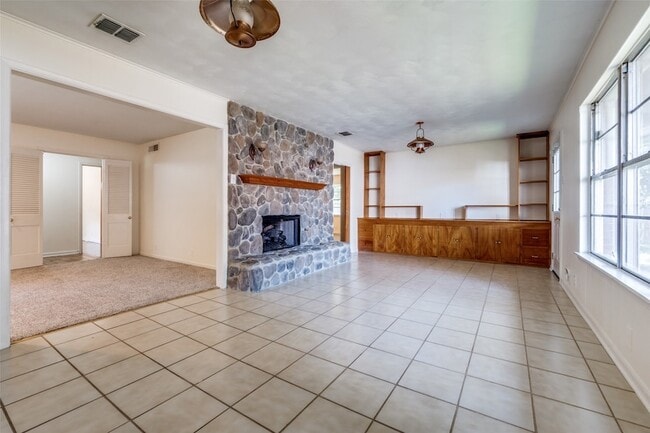 Photo - 7232 Syracuse Dr