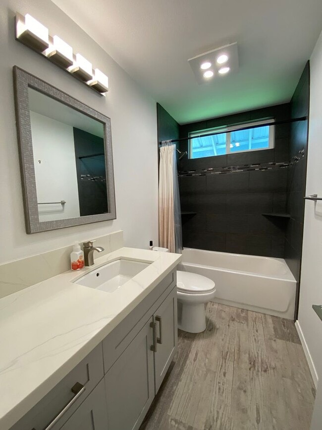 Photo - Modern Home in Hawaiian Paradise Park