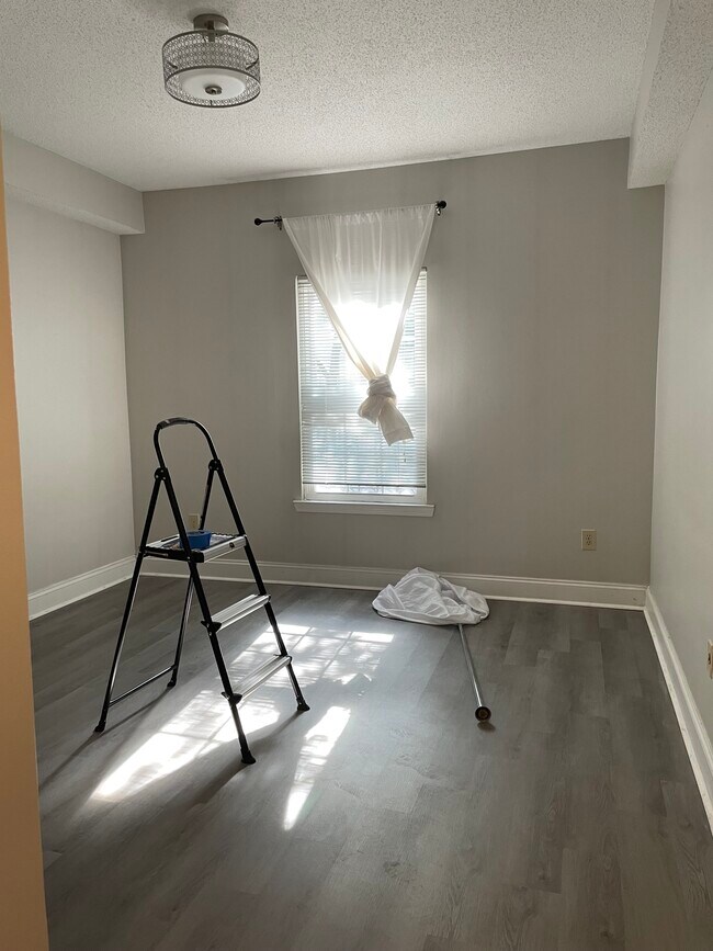 Photo - 1075 Peachtree Walk NE