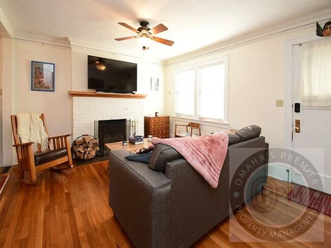 Photo - Discover 3-bedroom, 2.5-bath home in Omaha, NE