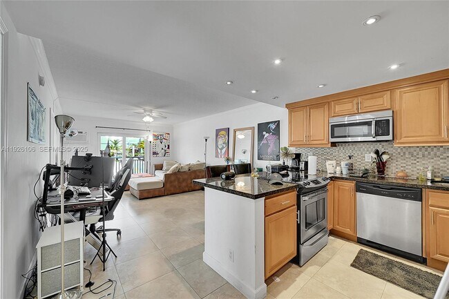 Photo - 200 S Birch Rd Unit 208