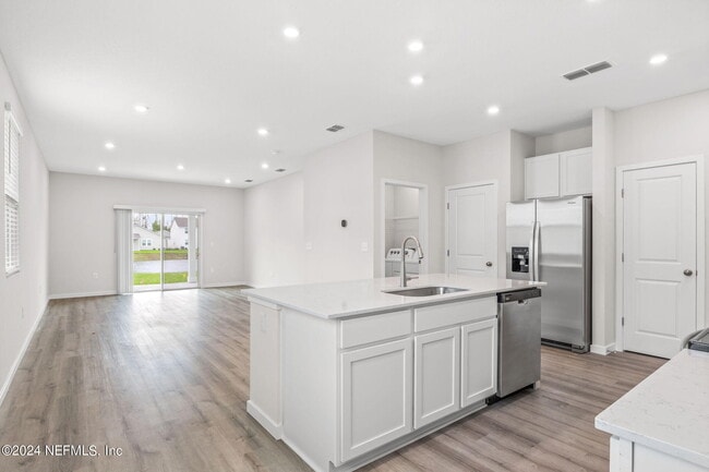 Photo - 14698 Cashew Ave