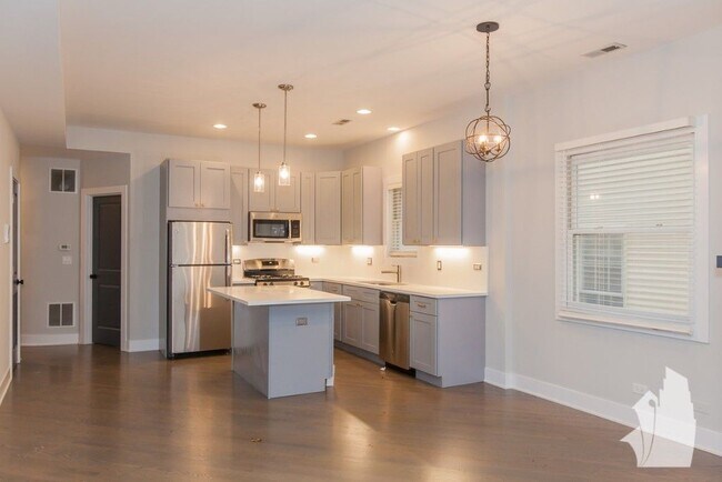 Photo - 2737 N Wayne Ave