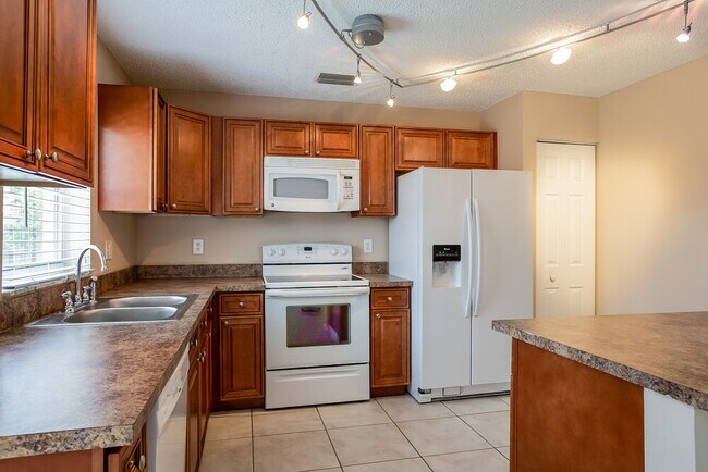 Photo - 7142 Davit Cir