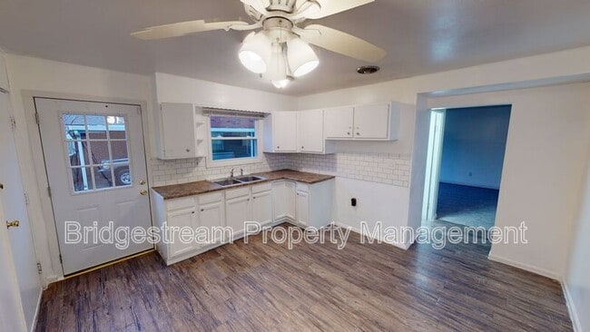 Photo - 4149 Klepinger Rd