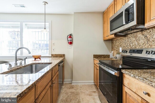 Photo - 1300 Belmont St NW