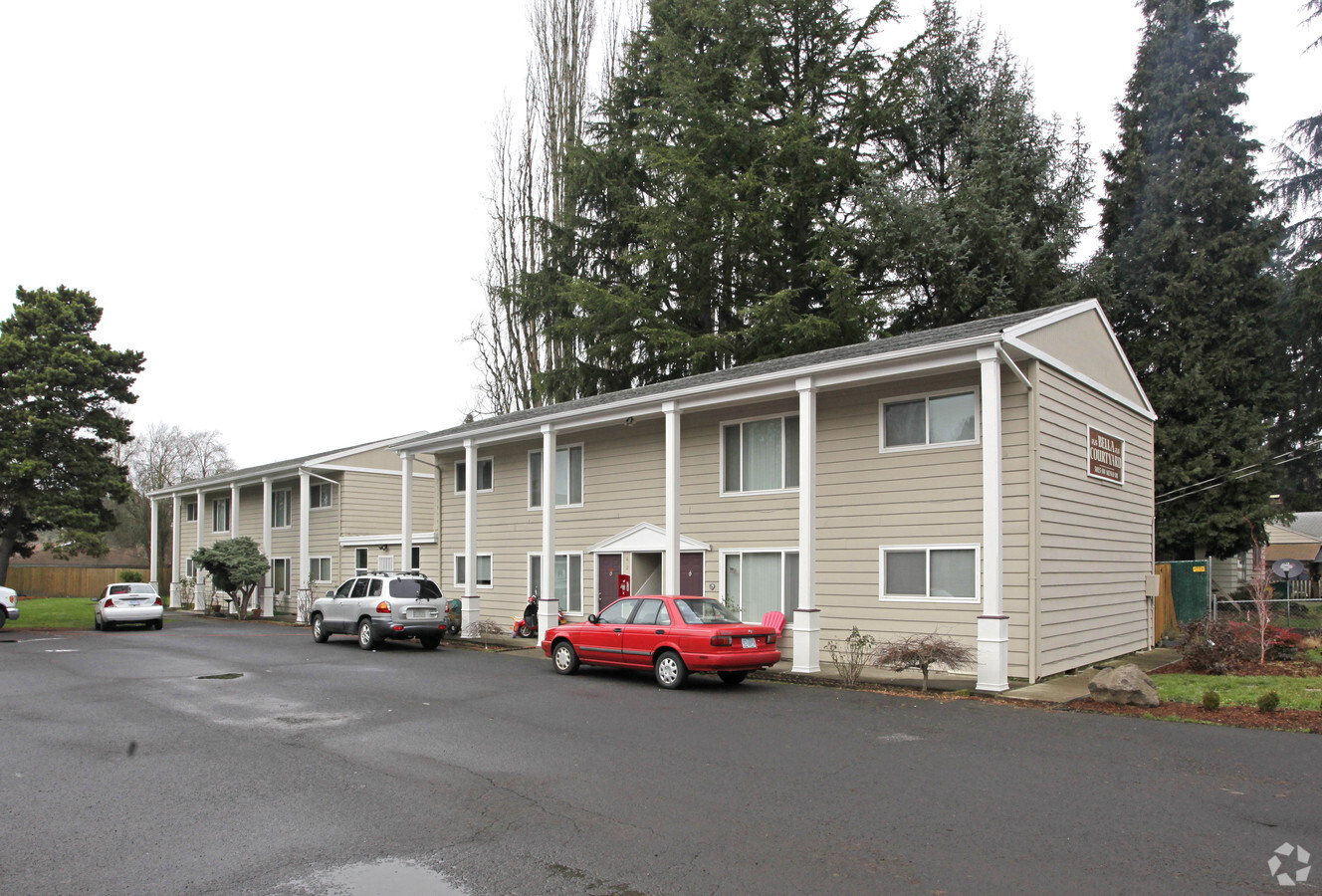Photo - Bella Courtyard Apartments