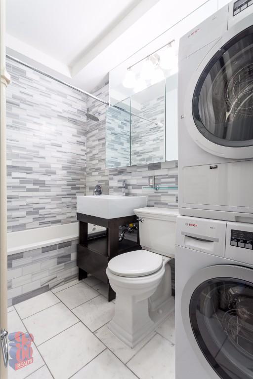 Photo - 562 Hudson St Unidad 8