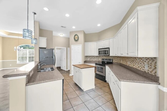 Photo - 414 Carriage Lake Dr