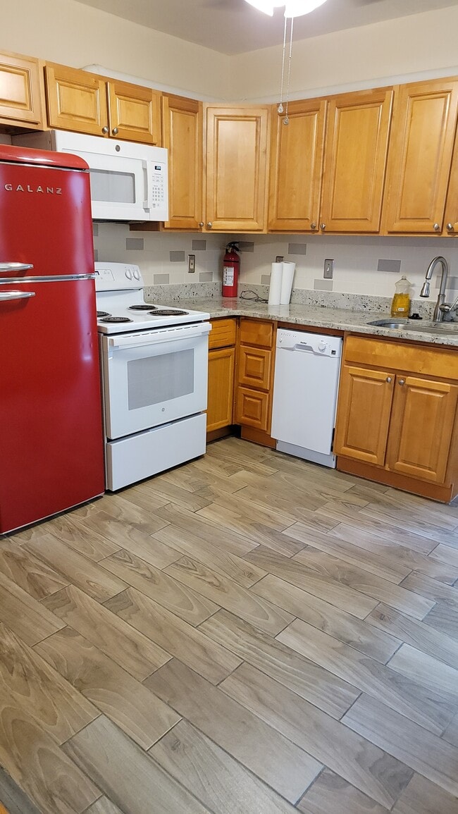 Building Photo - 1241 N 2nd St Rental
