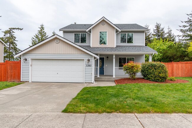 3 Bed 2.5 Bath Pet Friendly Home - 3 Bed  2.5 Bath Pet Friendly Home