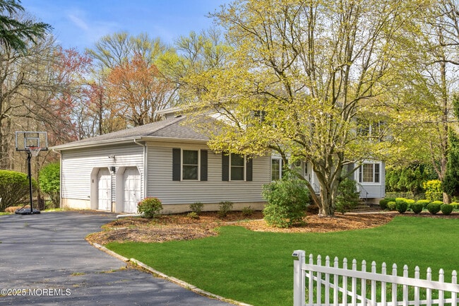 704 Deal Rd