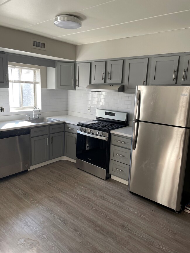 Building Photo - Grant 1700 Rental