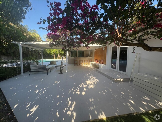 Building Photo - 8295 SW 116th St Rental
