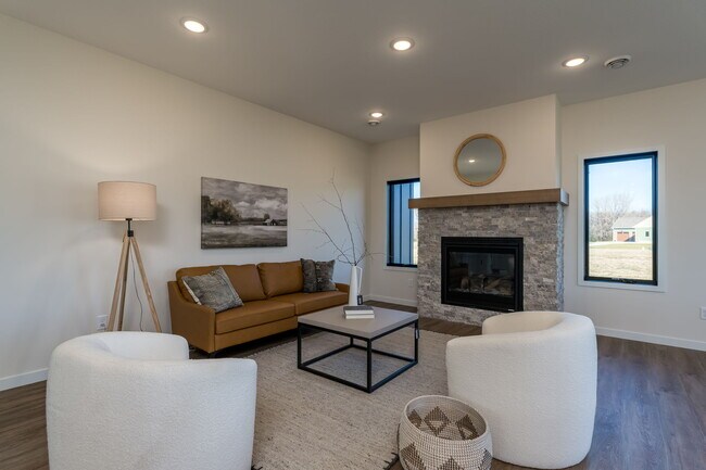 Photo - 313 Pinehurst Dr