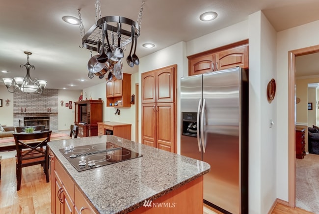 Photo - 5 bedroom + bonus room in Spring Hill neighborhood