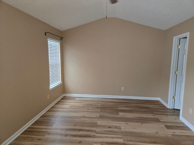 Photo - 6090 Emerald Pointe Cir