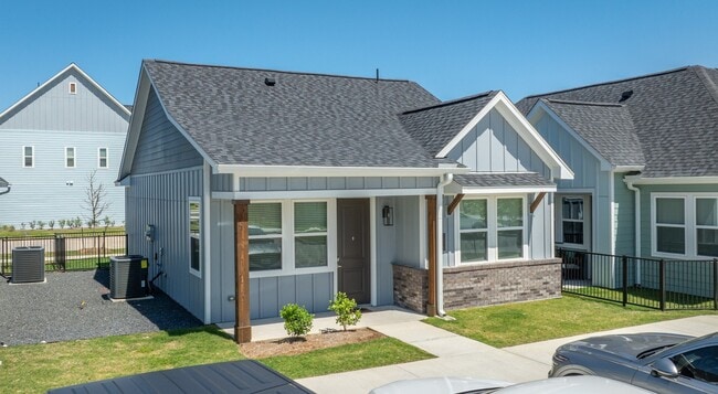 Building Photo - 10503 Peek Rd Unit 1802