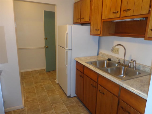 3141 Manley Rd
