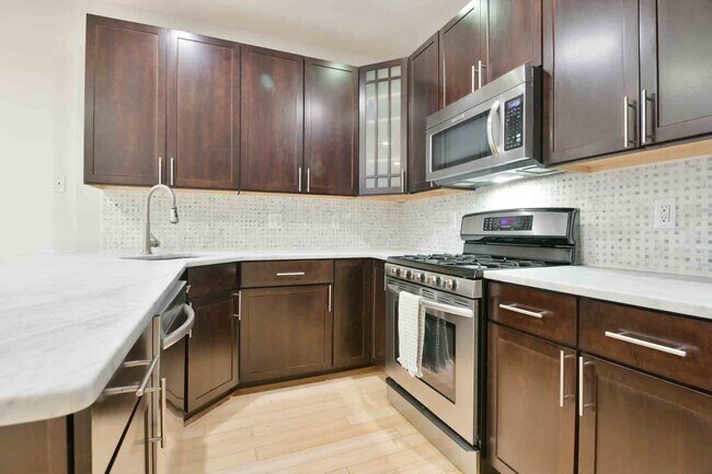 Photo - 3546 13th St NW Unidad #1