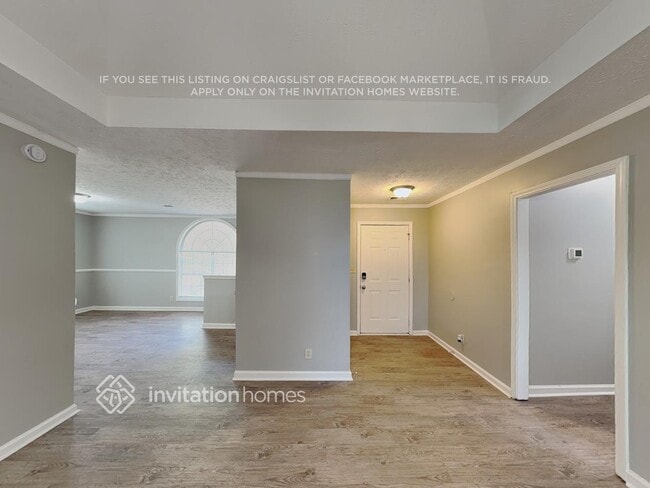 Photo - 625 McCart Rd