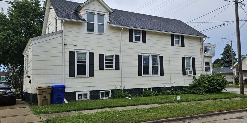 kenosha on Sheridan - kenosha on Sheridan Unit upper