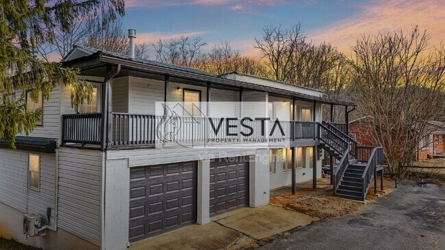 Photo - 2383 Dutch Cove Rd Unit 2