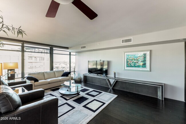 Photo - 4808 N 24th St Unidad 1401