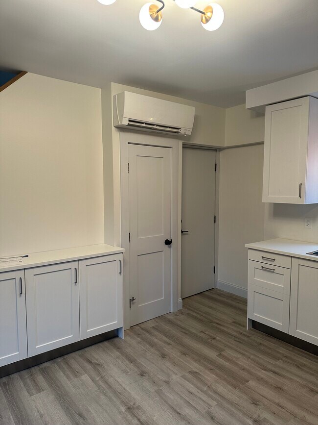 18 Ladd St Unit 18 Ladd St. Apt 2