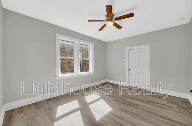 Photo - 1319 Marshall St