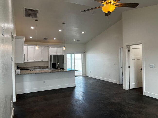 Photo - 3 bed/2 bath House with private Hot Tub