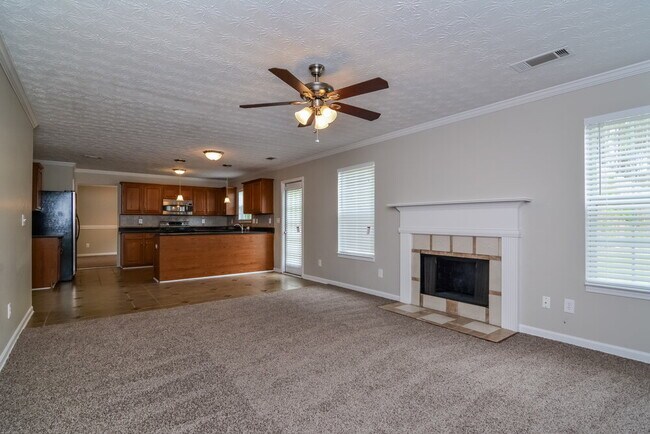 Photo - 3511 Hamilton Creek Trail NE