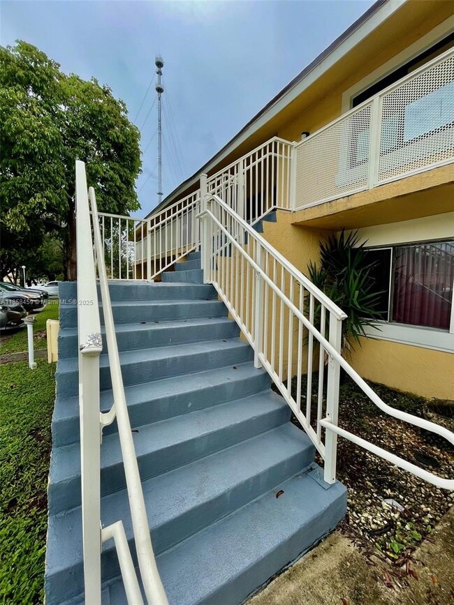 Photo - 500 NW 210th St Unidad 200