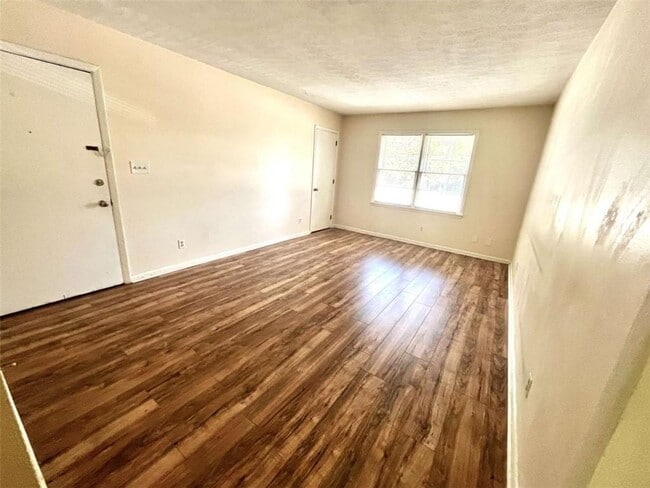 1002 Level Creek Rd Unit 201