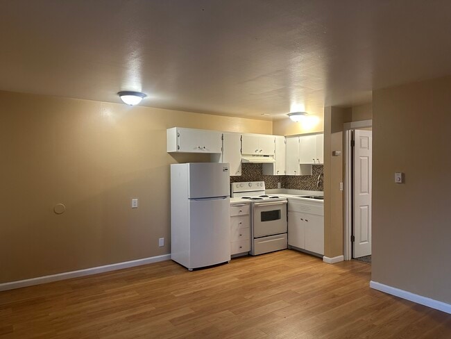 Photo - Lake City Apartments