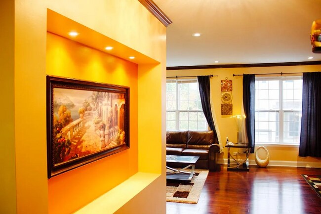 Photo - 576 Declaration Ln