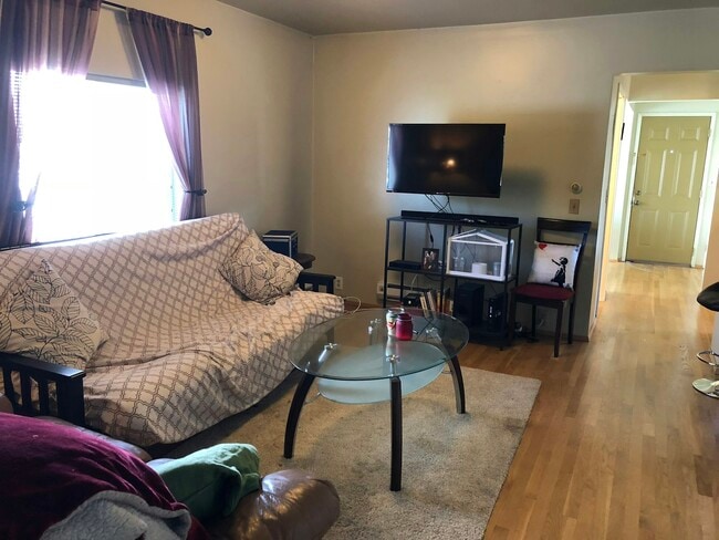 901 NE 64th St Unit B