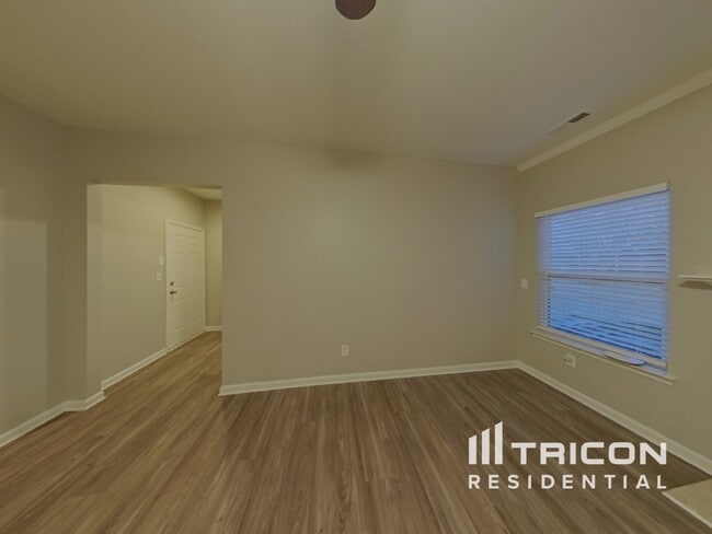 Photo - 4105 Lawrence Daniel Dr