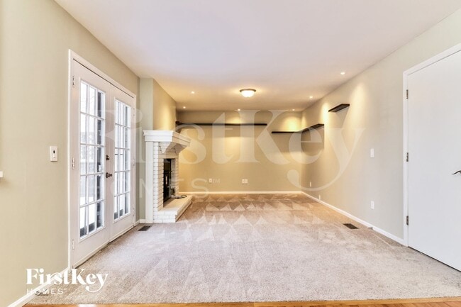 9 Cedar Glen Ct