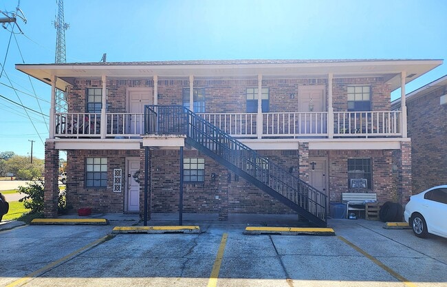 Photo - 105 Fletcher St Apartments Unit #8