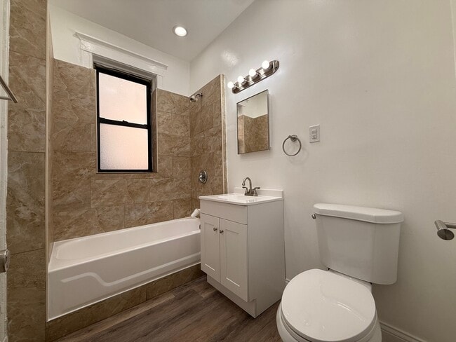 Photo - 5843 S Michigan Ave Unit 2N
